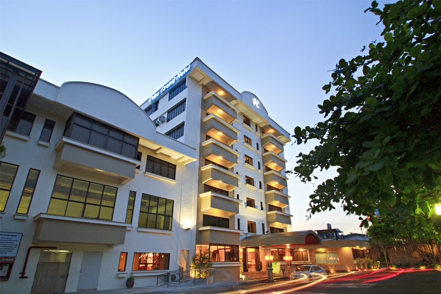 cebu Packages  PROMO C:AIRFARE,ROOM, TRANSFER, INSURANCE, FREE CITY TOUR + FREEBIES**  CEBU GRAND HOTEL